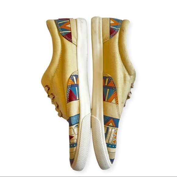Bucket Feet Art Sneakers  Cream with Southwest Pattern Blue Mustard Size 8 - Picture 4 of 7